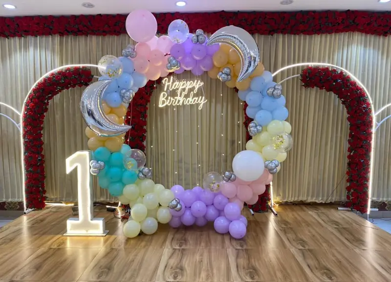 Pastel Moon Ring with Marquee Number — kids birthday balloon decoration, ₹3,999