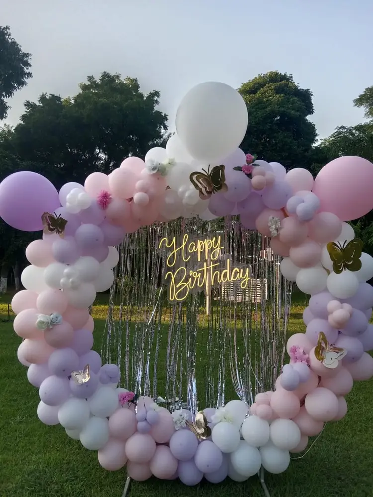 Pink & Lilac Ring with Silver Curtain — kids birthday balloon decoration, ₹3,599